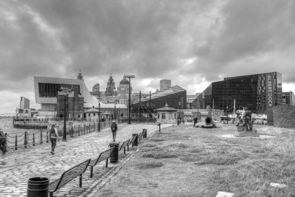 Liverpool Dock als Motiv zum Fach Englisch