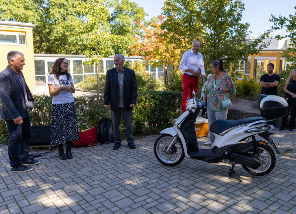 Begegnungen auf dem Weg durch die Schule